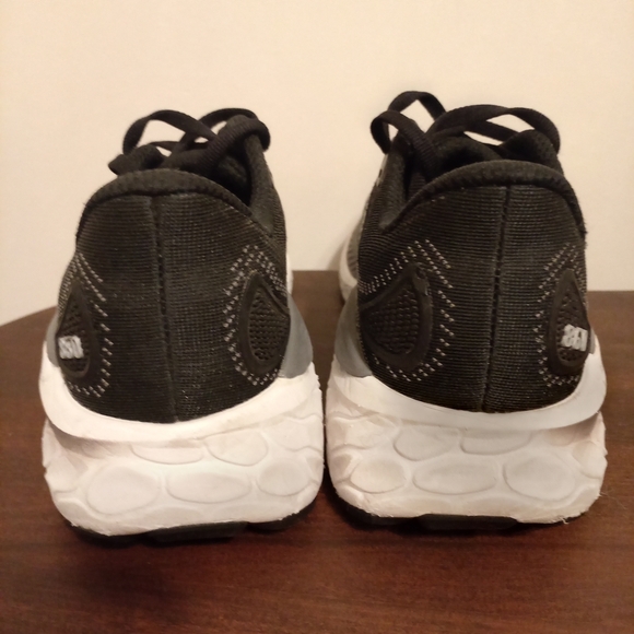 New Balance Black and White Running Shoes - Picture 8 of 14